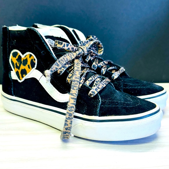 Vans Old Skool Sk8 Hi Zip Back Girl's Size 2.5 Sneakers Black White Leopard - Picture 1 of 4